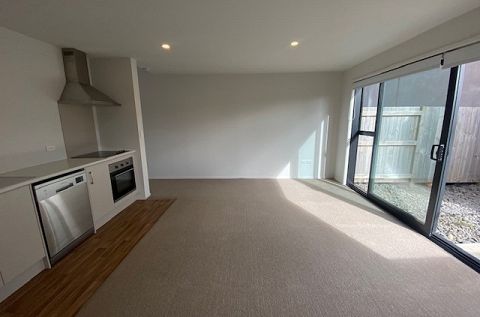 2/17 Owens Place