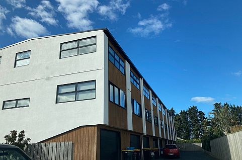 10/63 Tawa Street