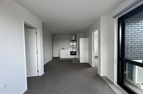 102/28C Eileen Newey Place