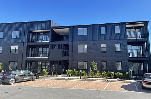 201/28C Eileen Newey Place