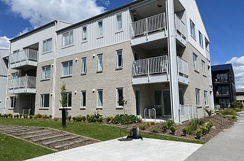 G08/28B Eileen Newey Place